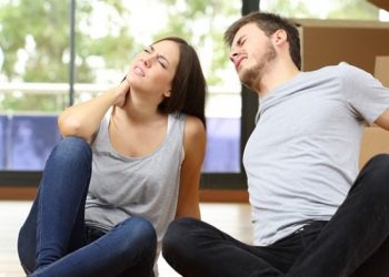 Dhimbja e shpinës verës është më e theksuar, por ja si të trajtohet ajo?