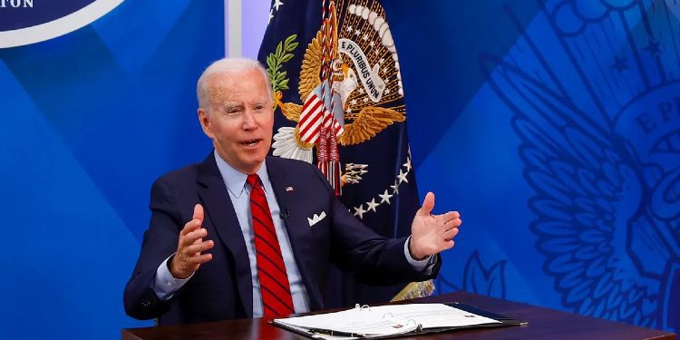 Joe Biden rezulton pozitiv me koronavirus