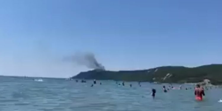 Shqipëri, Kepi i Rodonit dhe pylli i fshatit Shetaj përfshihen nga zjarri
