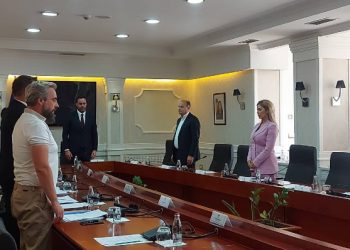 Kryesia e Kuvendit mbanë një minutë heshtje në nderim të Abes