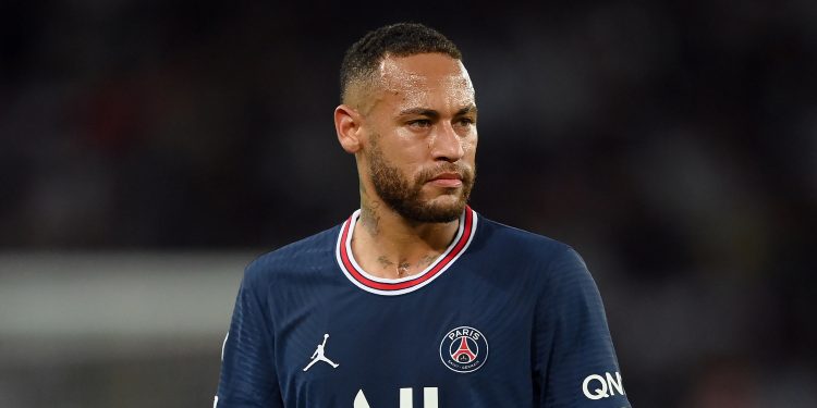 Pse Neymar nuk është pro një largimi nga Parisi?