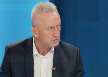 Qalaj: Respekt për të kaluarën e Lushtakut, por kush je ti që ia merr armën policit?!