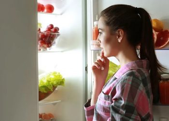 Këtë ushqim duhet ta konsumoni patjetër para gjumit