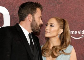 Lopez dhe Affleck i japin fund beqarisë