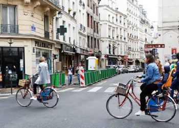 A do të jetë Parisi kryeqyteti i parë europian që do të ndalojë makinat?