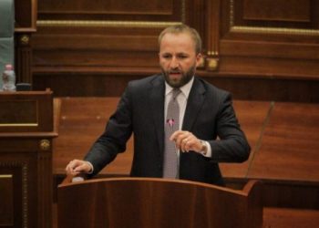 Tahiri “ia zbulon” qëllimet Kurtit për shtrenjtimin e energjisë elektrike