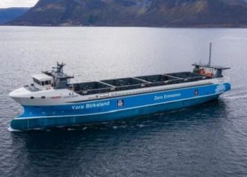 Përplasen 2 anije me njëra tjetrën në Gjibraltar