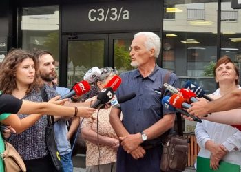 Shoqata Krimet e Luftës në Gjakovë dorëzon kallëzim penal kundër Bozhidar Deliq