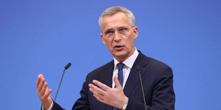 Stoltenberg: Lufta në Ukrainë është momenti më i rrezikshëm për Evropën