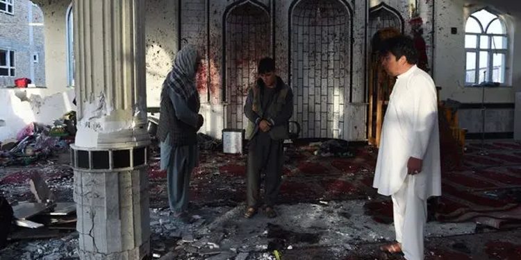 Një shpërthim i fuqishëm godet xhaminë në kryeqytetin afgan, raportohet për viktima