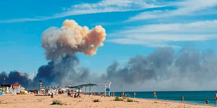 Mbretëria e Bashkuar: Shpërthimet në Krime goditën ndjeshëm marinën ruse