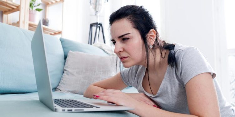 Si funksionon testi për të parë nëse keni verbëri të ngjyrave apo Color blind test?