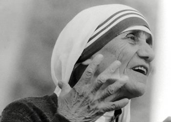 Shënohen 112 vite nga lindja e shenjtores Nënë Tereza
