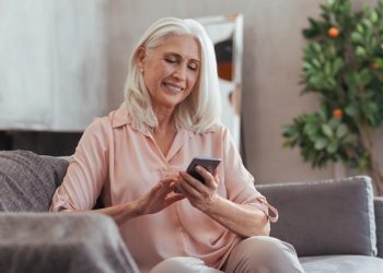 Përfundimisht Facebook aplikacioni i preferuar i pensionistëve