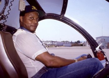 Vdes aktori i njohur amerikan, vajza e tij përlot me dedikimin për të