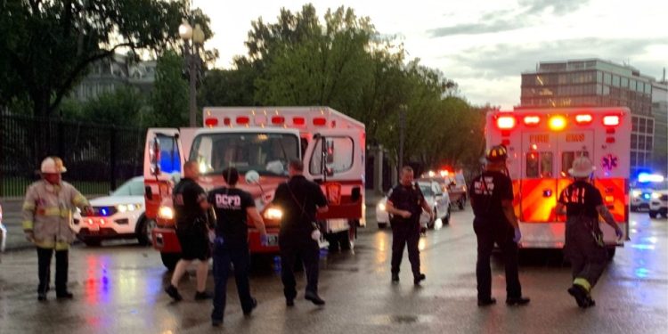 Në SHBA rrufeja godet 4 persona pranë Shtëpisë së Bardhë