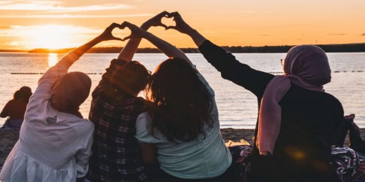 Si t’i zgjidhni njerëzit e duhur për miq?!