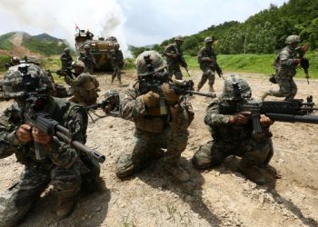 SHBA dhe Koreja e Jugut stërvitjet të përbashkëta, a po e sfidojnë agresivitetin e Koresë së Veriut?