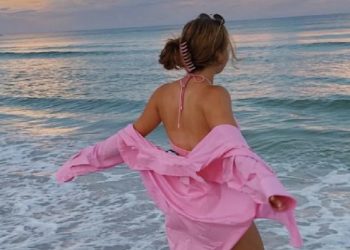 Vajza nuk paska qenë e vërtetë, periodat nuk të ndalojnë nëse bëni plazh