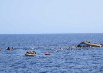 Përmbyset varka në ishullin grek zhduken 50 persona