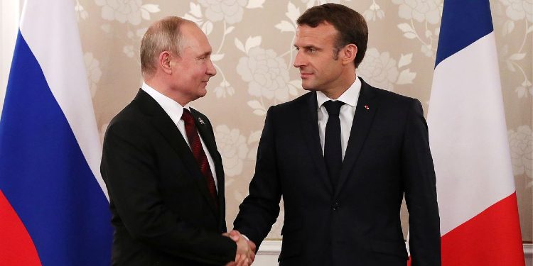 Putin e Macron dakordohen që Agjencia Ndërkombëtare e Energjisë Atomike duhet të vizitojë Zaporizhzhia-në