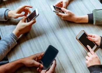 Ja pse Facebook nuk po përdoret më nga adoleshentët