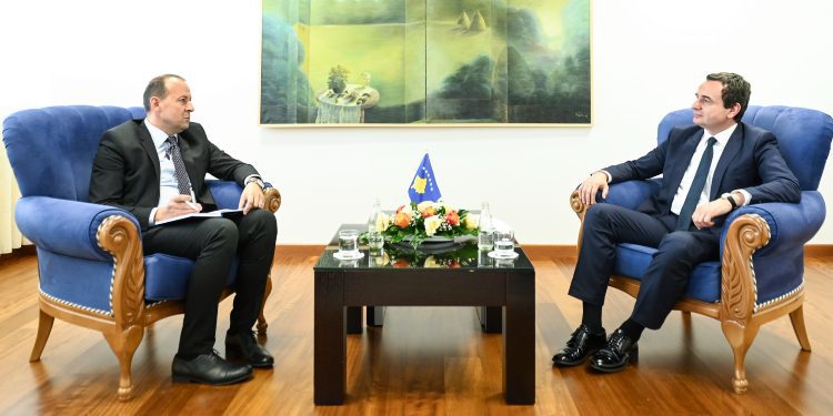 Kurti takon drejtorin e Agjencisë kundër korrupsionit, këto çështje diskutohen në takim