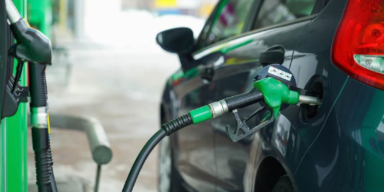 Ministria e Industrisë publikon çmimin e naftës dhe derivateve të saj