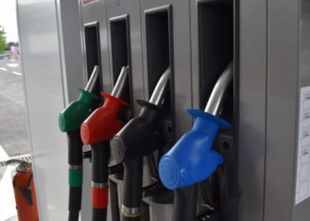 Ministria e Industrisë, cakton çmimin e derivateve për 24 orët e ardhshme në Kosovë!