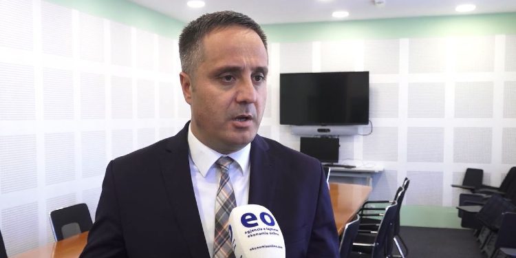 Deputeti i LDK-së: Kam përshtypjen që qeveria s’po ka interes për zgjidhje