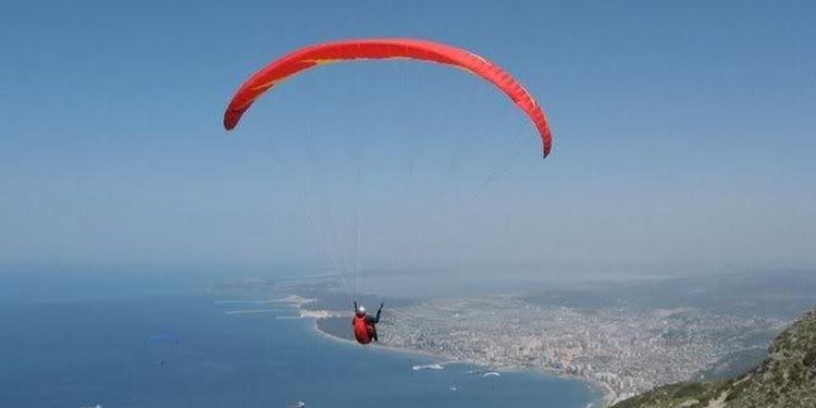 E para dhe e fundit, vdes 21 vjeçarja nuk iu hap parashuta