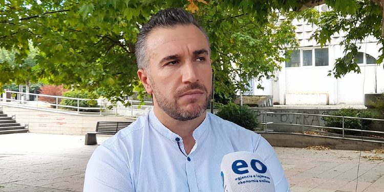 Ekonomisti Kadriaj: Nëse zgjat kriza energjetike bizneset do të detyrohen të ngrisin çmimet