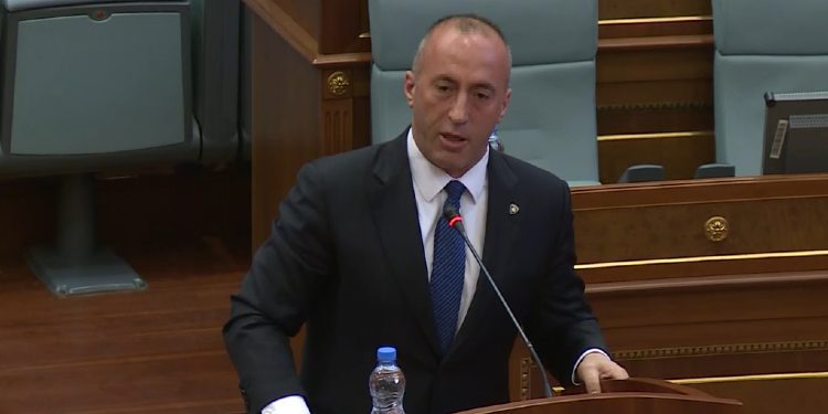 Haradinaj-Muratit “Hajde në foltore” derisa po fliste për grevën