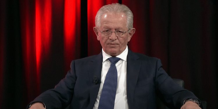 Hyseni: Kurti dhe Vuçiqi nuk kanë fuqi dhe guxim prej liderësh që ta mbyllin çështjen e dialogut