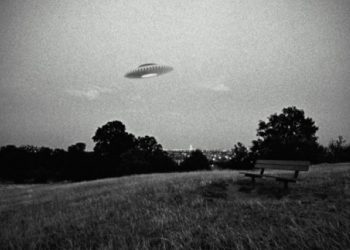 E pazakontë në Ukrainë shfaqen një numër UFO-sh
