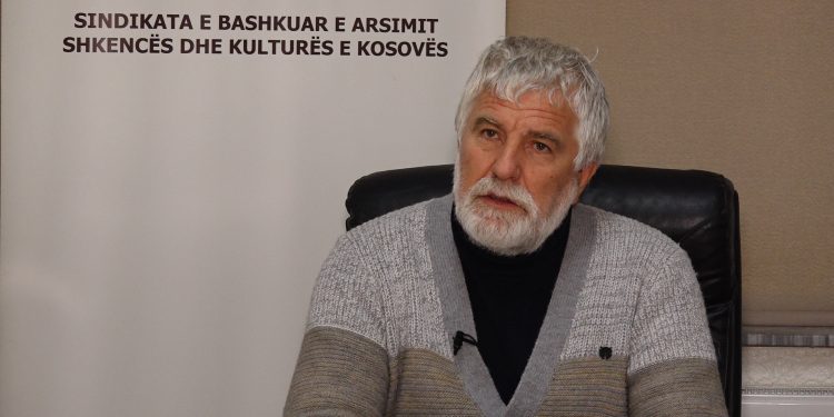 Sekretari i SBASHK-ut: Nuk do të tërhiqemi, greva vazhdon