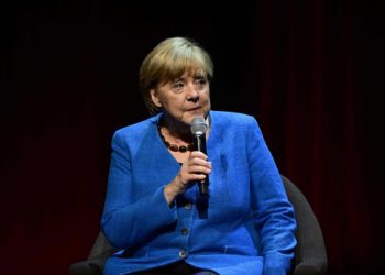 Merkel mbrojti vendimet që i kishte marrë për të blerë gaz natyror nga Rusia