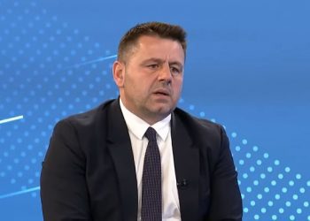 Bekë Berisha: Kryeministër i ke 51 %, qeveris me vendin mos dezerto