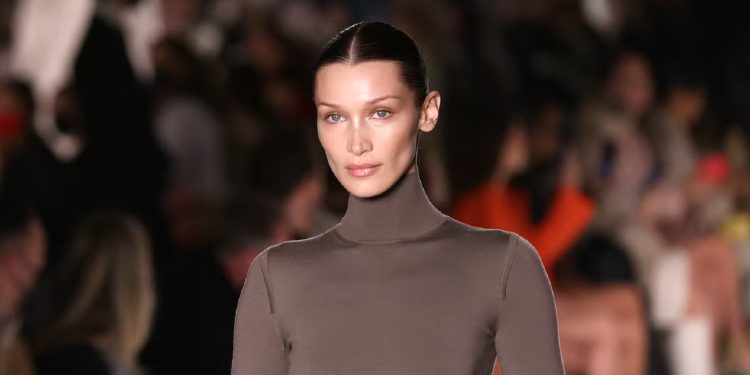 “Konturimi i faqeve”, ky është truku që përdor Bella Hadid për t’u dukur bukur