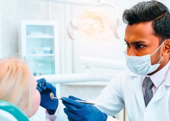 A duhet të trajtohen dhëmbët e qumështit te dentisti nëse kanë probleme?