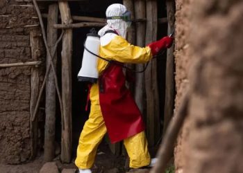 Ebola shpërthen në Ugandë, 2 qytete të saj hyjnë në karantinë për 3 javë