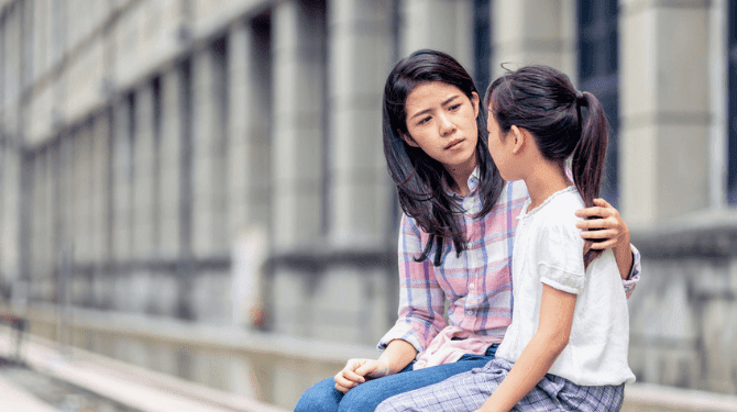 10 gjërat që asnjë prind nuk duhet t’i bëjë për fëmijën e tij