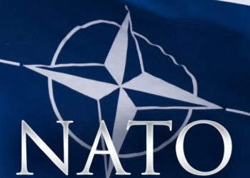 Për mbrojtje nga sulmet ruse, NATO i dërgon Ukrainës sisteme të mbrojtjes ajrore