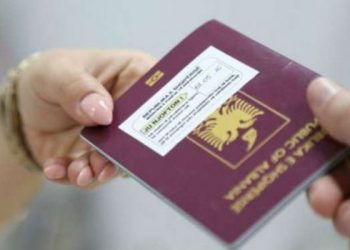 Cilat janë përfitimet dhe rreziqet nga “pasaporta e artë”?