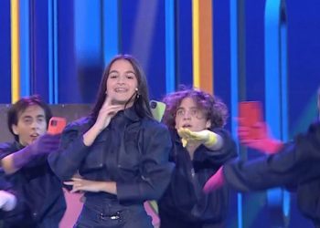 Ana Gjebrea si yll shndërtit në Kënga Magjike, Arditi: Jam baba i emocionuar