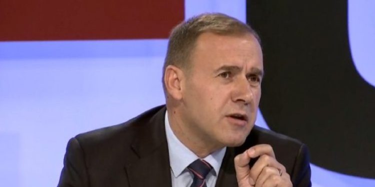 Ish-ambasadori Anton Berisha: Kurti ka për qëllim krijimin e qeverisë antidemokratike