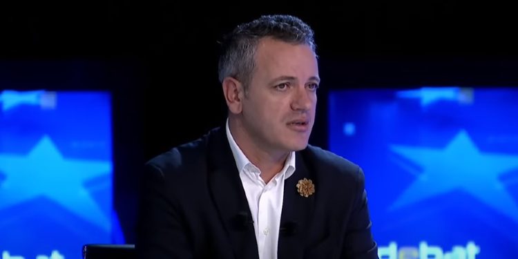 Gashi pas kërcenimit kundrejt Matoshit: U kanos fjala e lirë