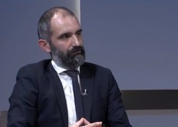 Abrashi: Albin Kurti nuk do të lëshonte pe sikur Vuçiq e Borrel të kishin pendrek e revole