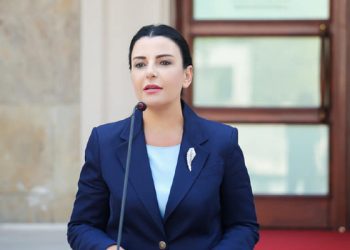 Zv/kryeministrja e Shqipërisë: Duhet të shkëmbejmë energji me Kosovën