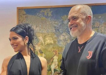 Edi Rama uron festën e 28 Nëntorit në mënyrë të pazakontë